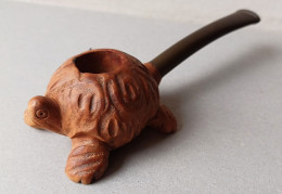 - Ancienne Pipe - St Claude - Tortue Sculptée - - Bruyerepfeifen
