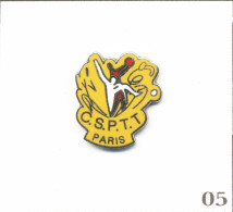 Pin's PTT Et Telecom - La Poste / Club Sport PTT De Paris. Non Estampillé. EGF. T1059-05 - Mail Services
