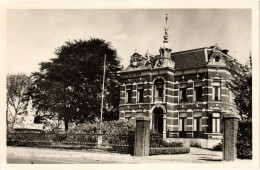 CPA Smilde Gemeentehuis Met Monument NETHERLANDS (728991) - Smilde