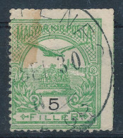 O 1908/1909 Turul 5f Erősen Képbe Fogazva, A Bélyeg Jobb Szélén A Szomszédos Bélyeg Zöld Színe Magasabban Kezdődik (?!) - Other & Unclassified