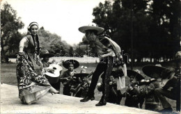** T2 Jarabe Tapatío, Mexican Folk Dance - Unclassified