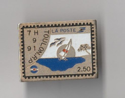 PIN'S THEME  LA POSTE  TOULON  R.P DANS LE VAR - Mail Services