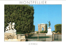 CPM 34 (Hérault) Montpellier - Le Château D'eau Sur La Place Royale Du Peyrou TBE - Wassertürme & Windräder (Repeller)