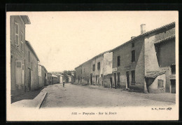 CPA Feyzin, Sur La Route - Feyzin
