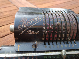 CALCULATRICE MECANIQUE REMA PATENTS VINTAGE OCCASION - Altri & Non Classificati