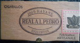 Cigarillos Réal A.L. PEDRO Fabriqués En Belgique Boite En Bois En Très Bon état Voir Scan - Empty Tobacco Boxes
