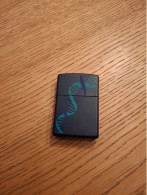 Briquet ZIPPO ADN - Zippo
