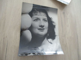 Musique Photo Originale Studio Jean St Maur Renée Guilbaut 1 Trou Punaise 18.2 X 24 - Photographs