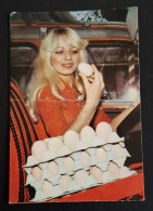 #52  ( 9CM X 6CM ) Calendar 1978  - Woman A Woman Advertises Chicken Eggs. - Big : 1971-80