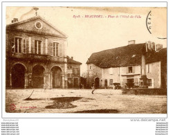 CPA ( Réf : N390) 8718 BEAUFORT (39 JURA) Place De L'Hôtel-de-Ville (animée) - Beaufort
