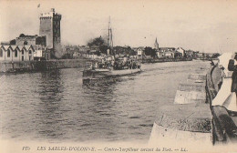 Delcampe - LES SABLES  D'OLONNE . - Contre-Torpilleur Sortant Du Port - Krieg