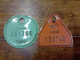 Deux Plaques De Taxe Vélo - Number Plates
