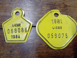 Deux Plaques De Taxe Vélo - Number Plates