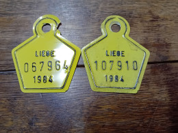 Deux Plaques De Taxe Vélo - Number Plates