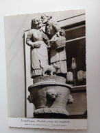D205929 AK  CPSM -   Sindelfingen Marktbrunnen Brunnen M. Schwätzweibern Figur - Sindelfingen
