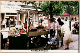 21100 / NOTTINGHAM 1985s Life Series (2) FRUIT STALL , Wheeler Gate Optician CURRY & PAXTON Photo By Brian MULLINS - Nottingham