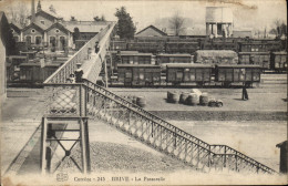 CPA Chateau D'eau Correze Brive La Passerelle Trains - Wassertürme & Windräder (Repeller)