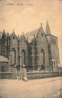 BELGIQUE - Sichem - De Kerk - Vue Latérale - Religion - Paroisse - Mur - Pilier - Rue Pavée - Carte Postale Ancienne - Scherpenheuvel-Zichem