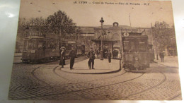 69 LYON COURS DE VERDUN ET GARE DE PERRACHE TRAMWAY GROS PLAN VOYAGEE RICQLES PUB - Lyon 2