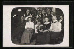 AK Gruppenaufnahme Beim Kegeln - Bowling