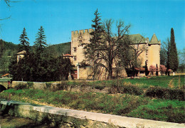 FRANCE - Ansouis - Château - Bâtiment - Cour - Jardin - Tour - Verdure - Pont - Chemin - Paysage - Carte Postale - Ansouis
