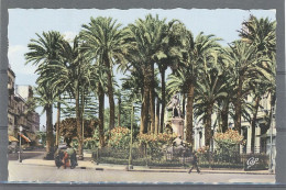 Delcampe - ALGÉRIE -BÔNE-LA STATUE DE BRETAGNA ET LE COURS . - Annaba (Bône)