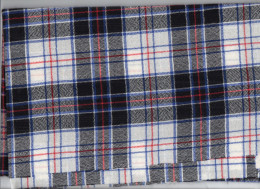 Petit Coupon De Tissu à Carreaux Style Kilt - Noir, Rouge, Bleu Et Blanc - Other & Unclassified