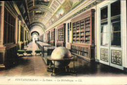 CPA Bibliotheque Fontainebleau Le Palais - Bibliotheken