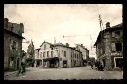 46 - LATRONQUIERE - LA PLACE - Latronquiere