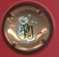 PERRIER-JOUET  N° 64  Lambert 2024  Page 391  Or , Grand Brut , Fleurs  Vert Et Blanc Au Verso - Perrier Jouet