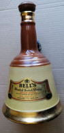 UNE TRES BELLE BOUTEILLE A WHISKY EN CERAMIQUE - Whisky