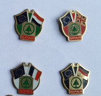 Lot 4 Pin's SPAR Drapeaux Europe Union Européen UE Allemagne France Royaume-Uni Pays Bas Pins Signé Tosca - Lotes