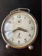 Reveil Mécanique Avec Sonnerie Vintage Jaz - Alarm Clocks