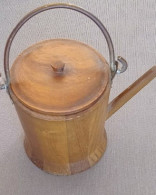 Reproduction D'un Arrosoir Avec Couvercle (en Bois, Fait Main) - Altri & Non Classificati