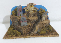 87342 Pastorello Presepe - Diorama Casette In Legno - 18x9 Cm - Kerstkribben