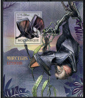 Mozambique 2012 Mi Block 644 MNH  (ZS6 MZBbl644) - Pipistrelli