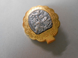 Original Basler Fasnacht Plakette (BLAGGETTE) 1980  Gold - Ll - Carnaval