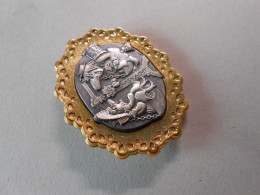 Original Basler Fasnacht Plakette (BLAGGETTE) 1982  Gold - Ll - Carnaval