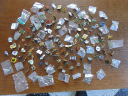 Lot De 148 Pin's Divers - Lotes