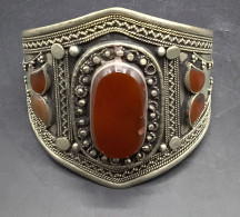 PULSERA ESTILO PERSA EN PLATA BAJA Y CORNALINAS - BUEN TRABAJO - Etnica