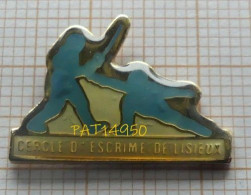 PAT14950 CERCLE D' ESCRIME DE LISIEUX Dpt 14 CALVADOS - Schermen
