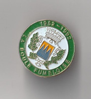 PIN'S THEME PETANQUE  CLUB DE FUMEL DANS LE LOT  LA BOULE FUMELOISE - Petanque