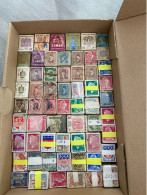 Environ 150   BOTTES  De  TIMBRES  De  DIFFERENTS PAYS    - OBLITERES-   En L' ETAT - Vrac (min 1000 Timbres)