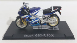 76362 Italeri 1/22 - Suzuki GSX-R 1000 - 2001 - Motorcycles