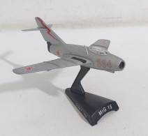 76286 Modellismo 1/102 - MiG 15 - Airplanes & Helicopters