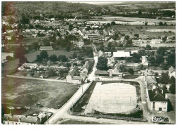 27 .n°39823 . Aubevoie . Vue Aerienne . Stade . Cpsm 15 X 10 Cm . - Aubevoye