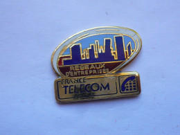 Pins FRANCE TELECOM RESEAUX D ENTREPRISES - Telecom De Francia