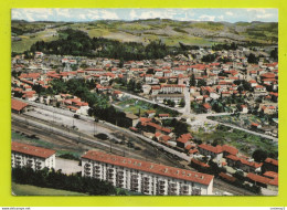 69 AMPLEPUIS Vue Générale Aérienne En 1975 Voies Ferrées Halle Marchandises Wagon Grands Immeubles - Amplepuis