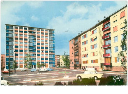 93 .n°39887 . Le Blanc Mesnil.cite L Azur.voiture Ds.cpsm 15 X 10 Cm . - Le Blanc-Mesnil