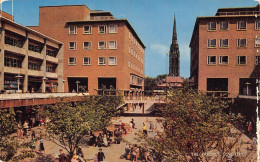 L236 England The Precinct Coventry Vintage Postcard - Coventry